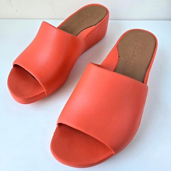 Gentle Souls by Kenneth Cole NEW Gisele Eva Wedge Heeled Slide Sandal Size 6 - Picture 2 of 16